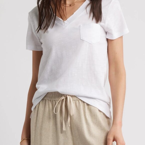 NWOT Calson V-Neck Tee Shirt - Picture 1 of 4